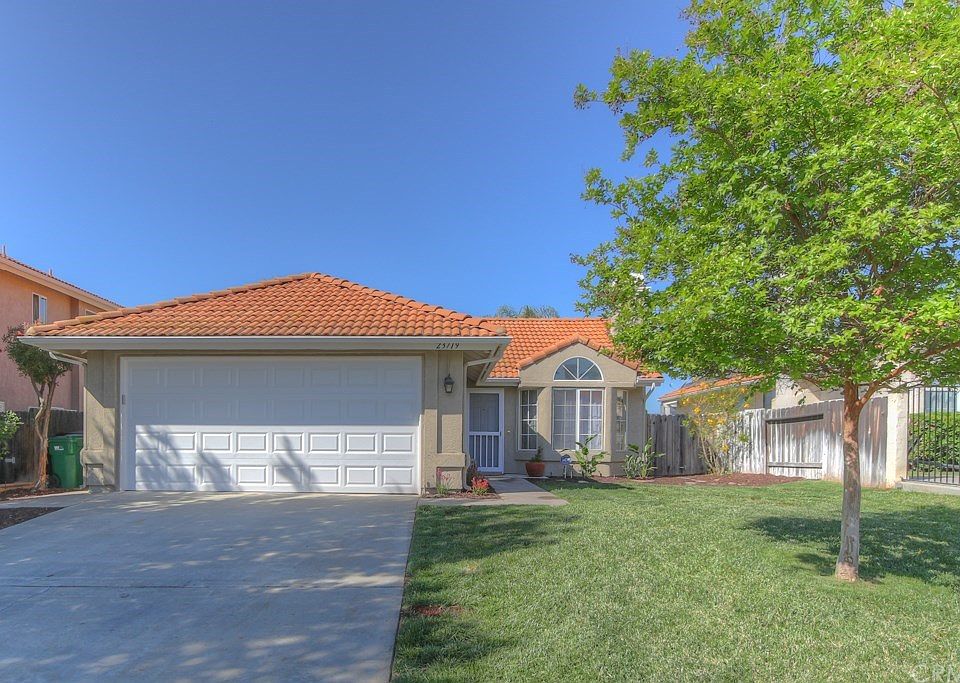 1st image of 23719 Canyon Oak Dr
