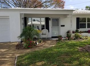 9945 Mainlands Blvd N, Pinellas Park, FL 33782