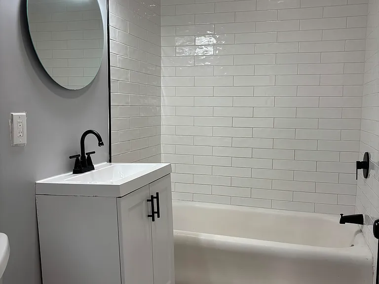 6632 Brooklyn Ave — Photo 8
