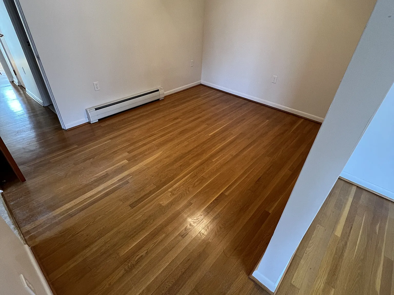 1044 Walnut St — Photo 4