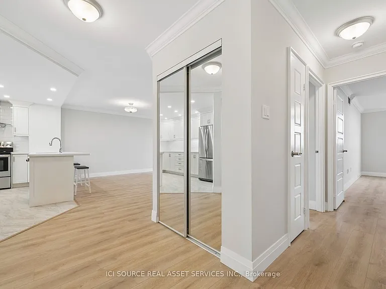 7601 Bathurst St #1003 — Photo 6