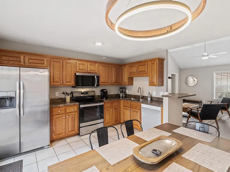 6830 Garmin Ln — Photo 16