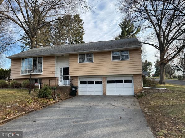 419 Eshleman Dr, Lititz, PA 17543