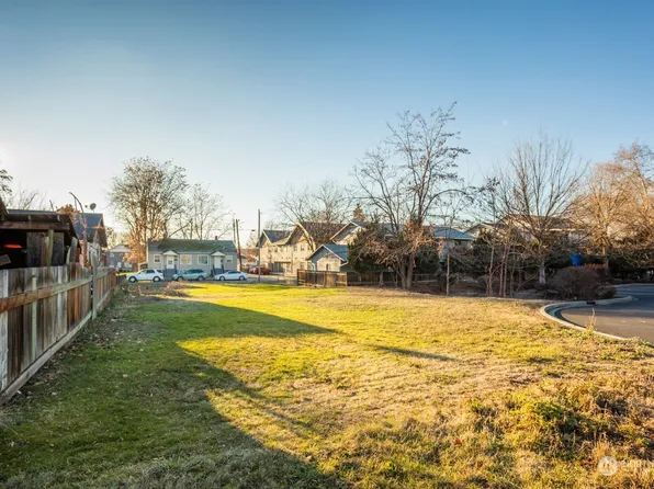 315 S 4th Avenue, Walla Walla, WA 99362