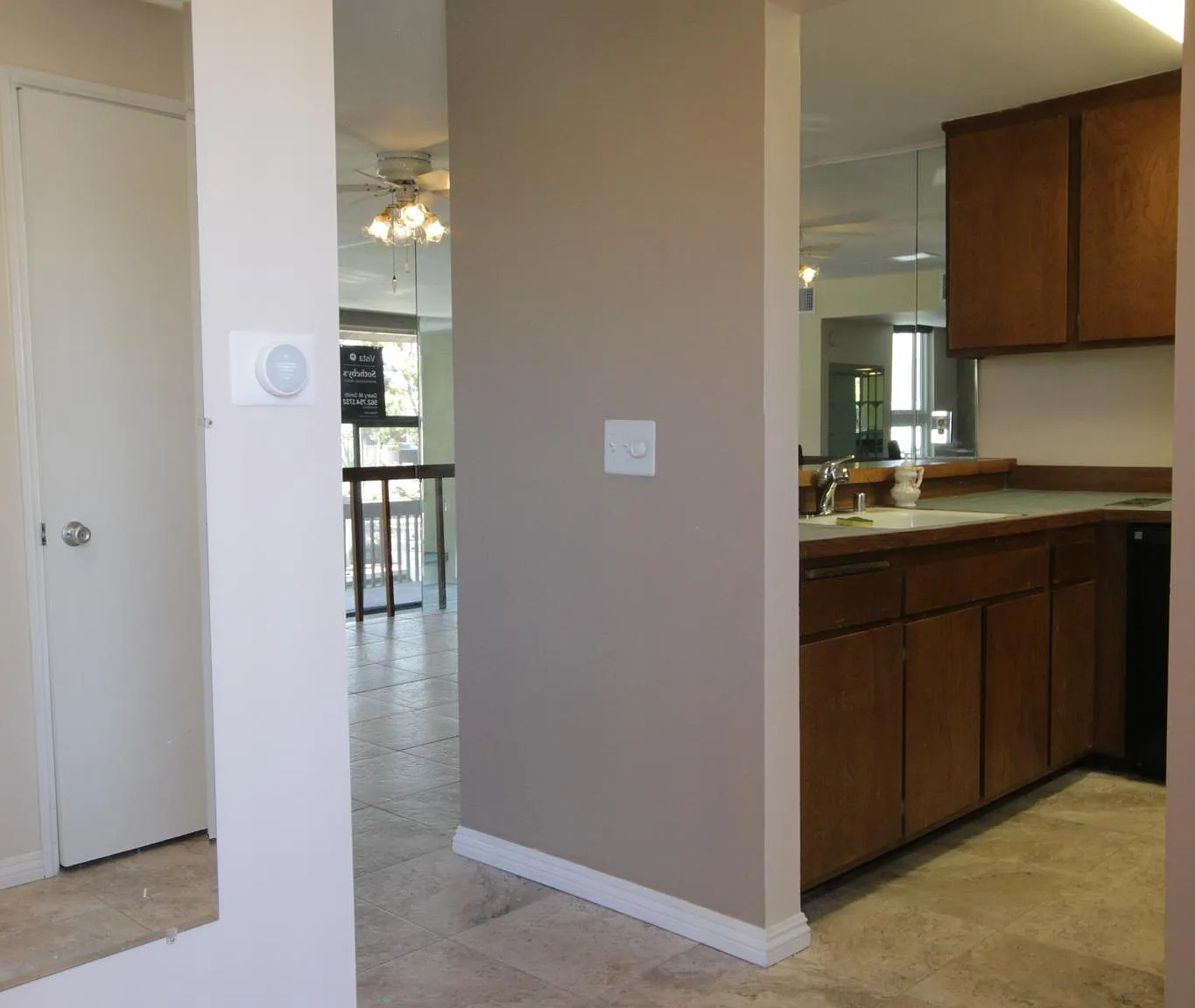 Studio, 787 sqft, $2,450 — Photo 3