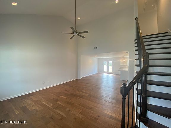 4th image of 3215 Truitt Path Ln