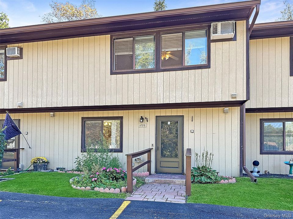 1st image of 1206 Chelsea Cove S