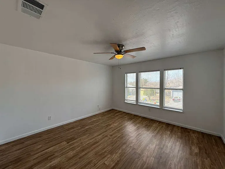 5910 Summer Fest Dr — Photo 14