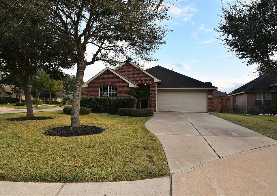 1st image of 5114 Saxon Hollow Ct