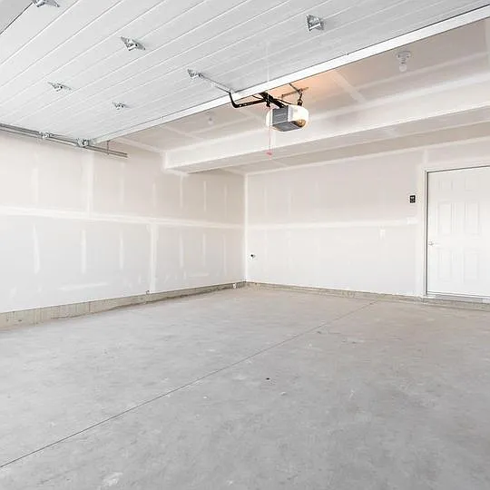 401 Athabasca Ave — Photo 17