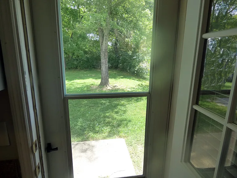 735 Trail Dr — Photo 5