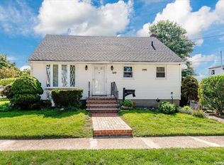 149 Guenther Ave, Valley Stream, NY 11580