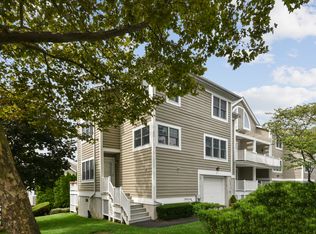 7 Brookridge Ct, Rye Brook, NY 10573