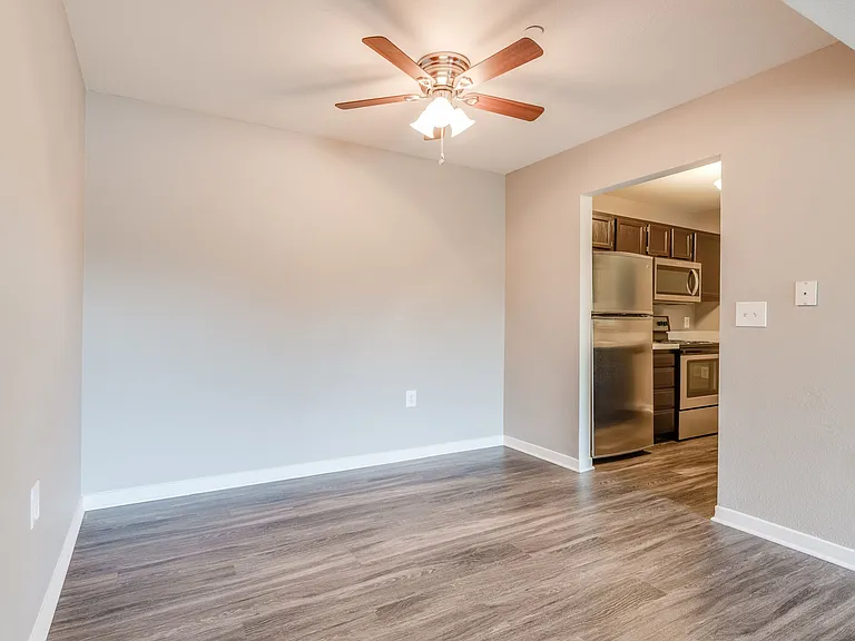 Westbrook Apartments — Photo 30