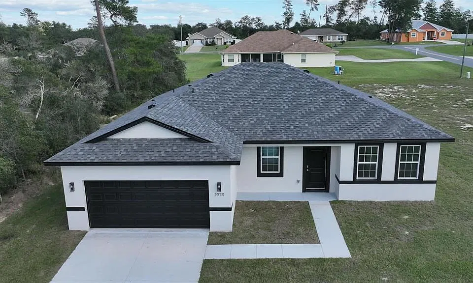 1979 SW 176th Lane Rd