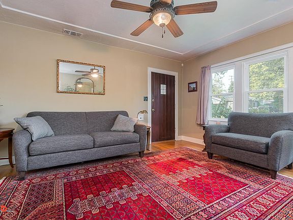 3rd image of 2524 42nd St