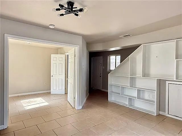 4 bed, 1.5 bath, 1337 sqft, $1,650 — Photo 3