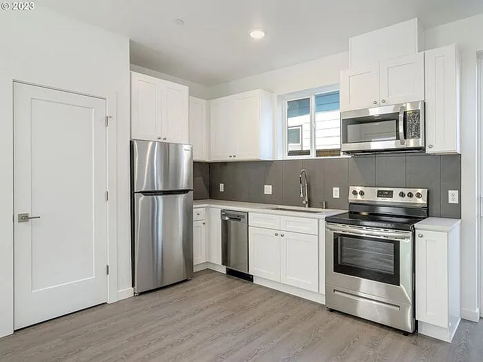 6845 N Montana Ave #4 — Photo 1