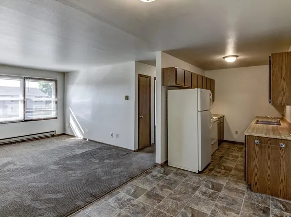 1117 Imperial Circle