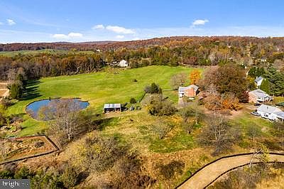 2nd image of 6367 Rosedale Farm Dr