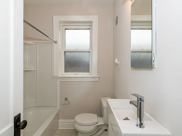 1019 Art Hill Pl #1AB — Photo 8