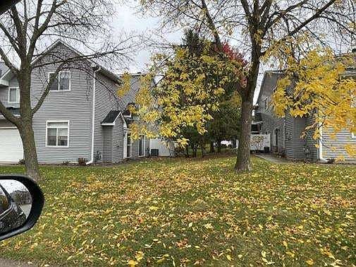 3rd image of 670 Kingfisher Ln