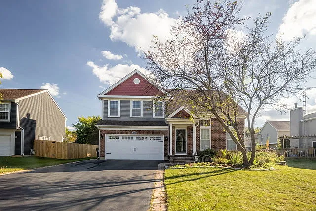 4 bed, 2.5 bath, 1770 sqft, $3,200 — Photo 1