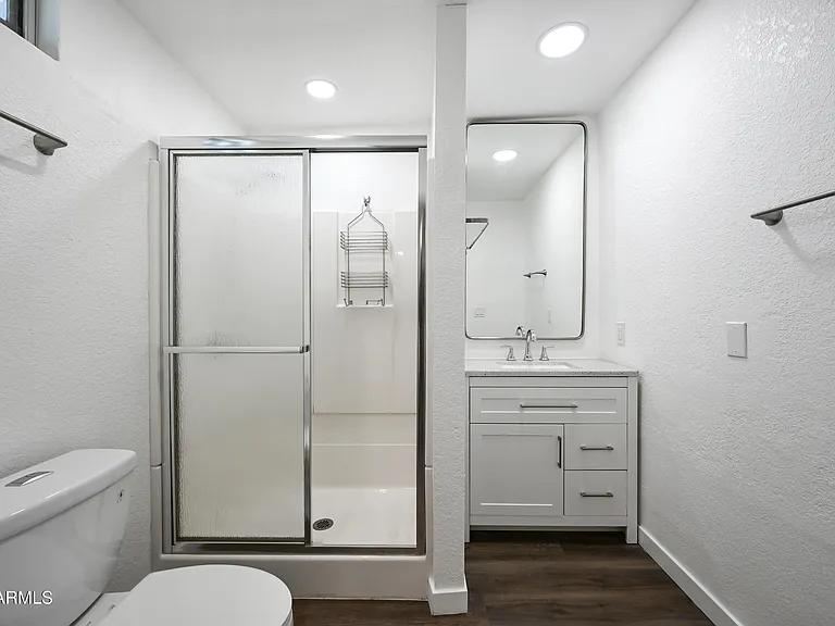 5833 W John Cabot Rd — Photo 21