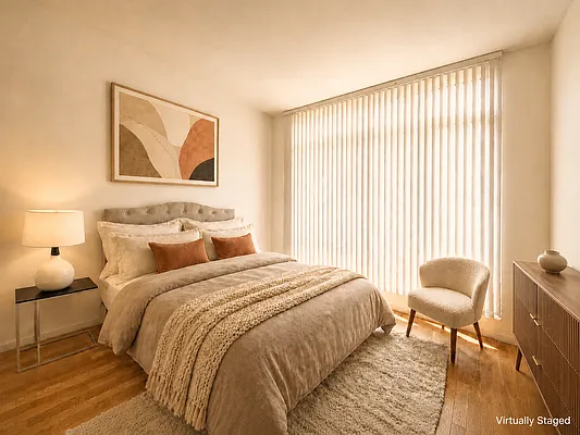 Bedroom, photo 1