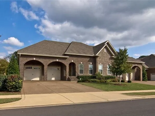 161 Tara Ln, Goodlettsville, TN 37072