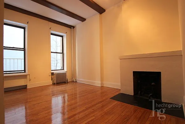 Rented by Hecht Group | media 22