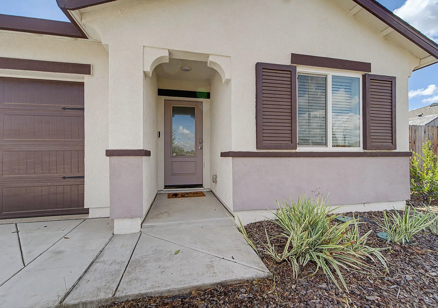 Newer 3-Bedroom, 2-Bathroom Home with Two-Car Garage — Photo 2