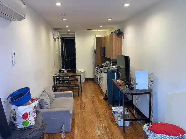 2621 Newkirk Avenue image 11 of 15