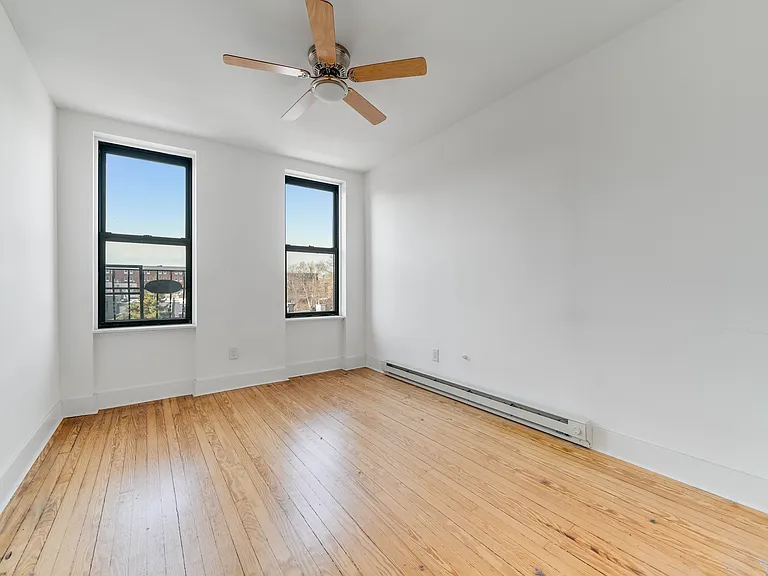 335 Garden St #14 — Photo 4