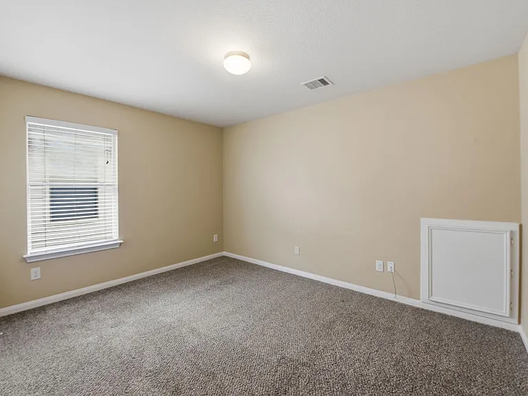 1702 Bonnyton Ln — Photo 22