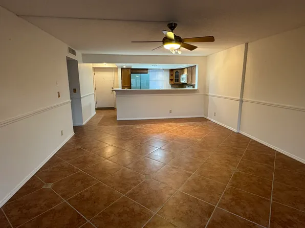 301 SE 3rd St APT 410, Dania Beach, FL 33004