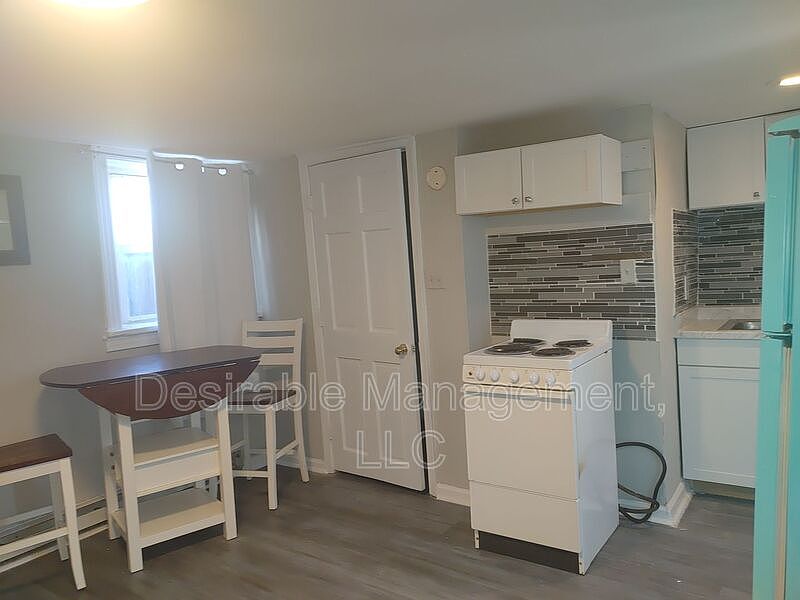 1st image of 306 Hollywood Ave #A