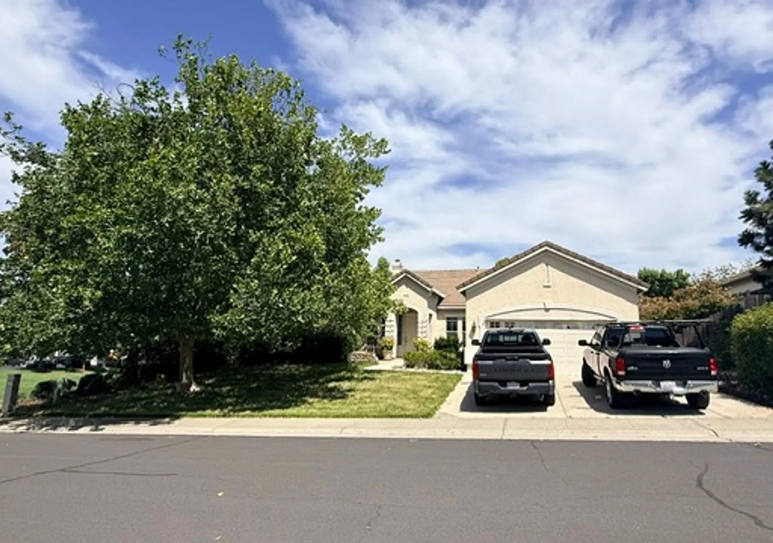 Spacious 5bd/3ba Rocklin Home — Photo 2
