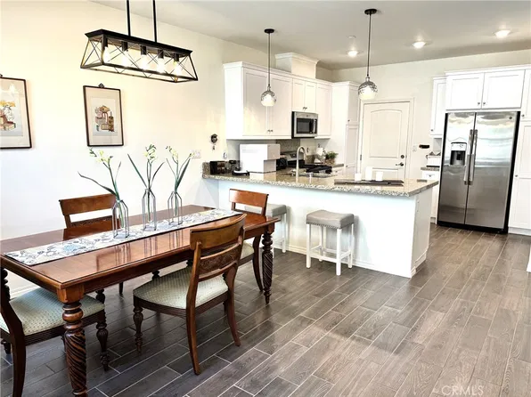 7120 Vernazza Pl, Eastvale, CA 92880