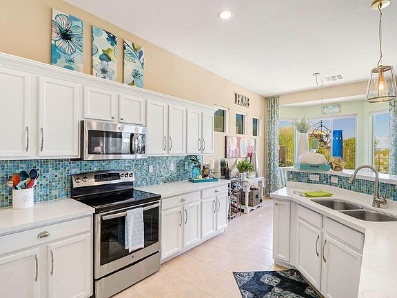 3rd image of 18592 W San Carlos Dr