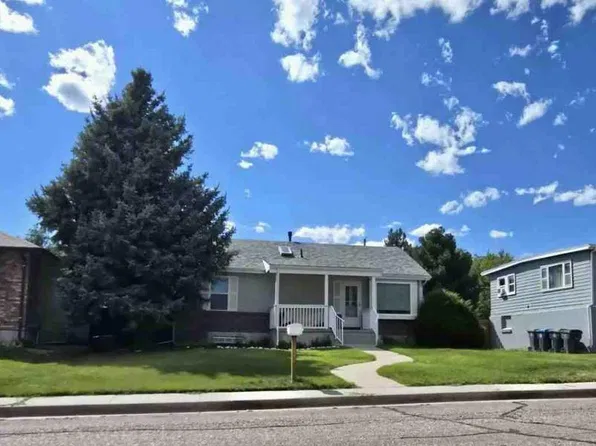 5720 Bourne Pl, Cheyenne, WY 82009