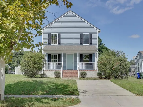 898 Lake Kennedy Dr, Suffolk, VA 23434