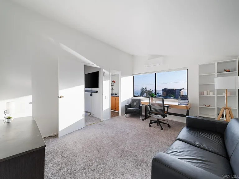 5643 Linda Rosa Ave — Photo 45