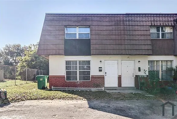 3 bed, $2,765 — Photo 3