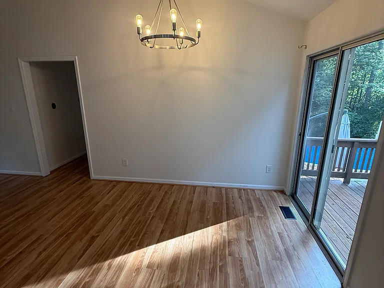 8001 Maxwelton Dr — Photo 9