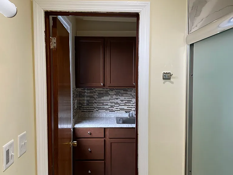 307 Grove St #1 — Photo 12