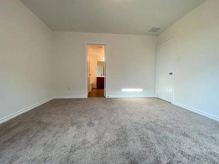10643 W Military Dr #7 — Photo 24