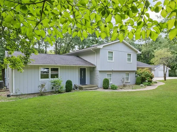 20800-920 East Rd, Oakwood, IL 61858