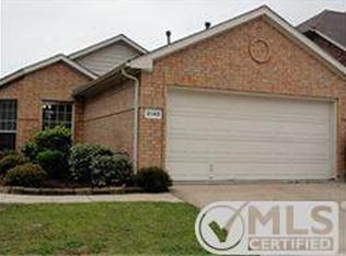 2140 Charmion Ln, Fort Worth, TX 76131