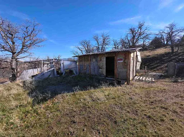 441 & 442 Sea Horse Ln, Montague, CA 96064